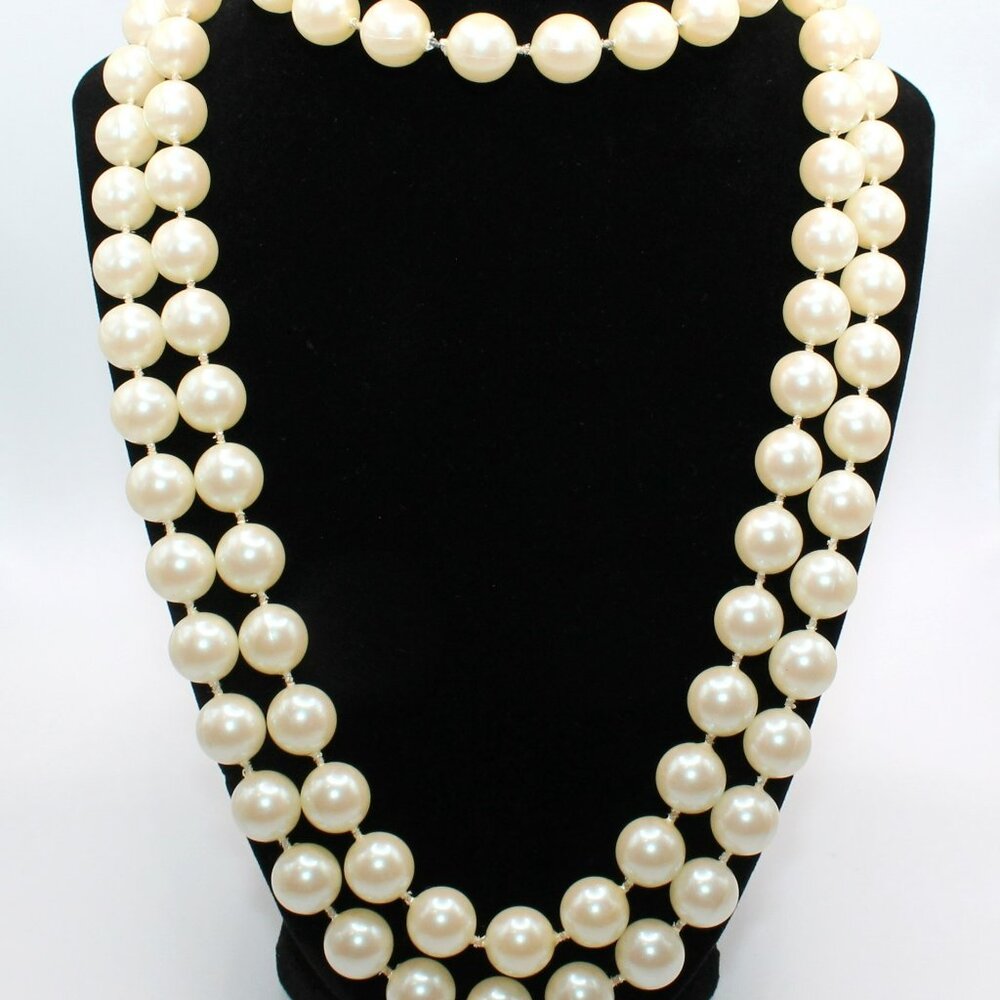 Long Faux Pearls Necklace